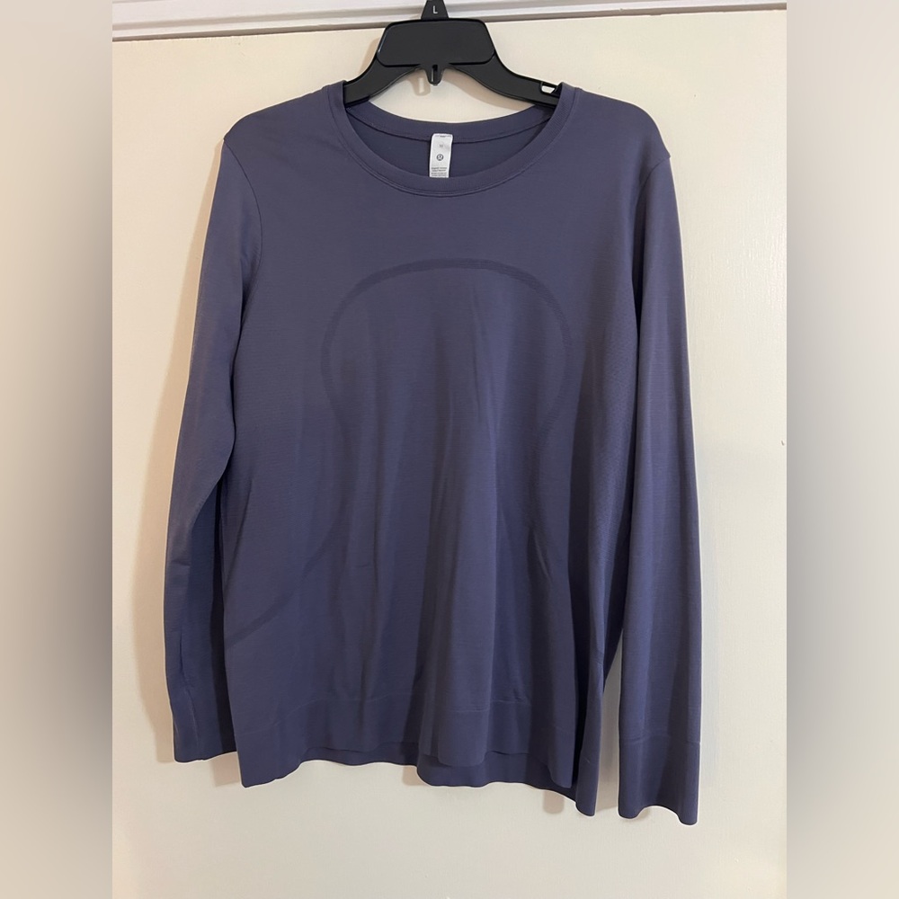 Womens lululemon swiftly tech relaxed fit hip length size 10 in perfect shape